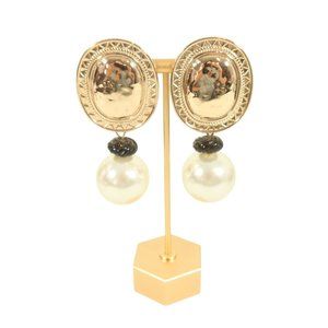 Vintage Extra Large Gold Tone Oval & Pearl Clip On Statement Earrings Unsigned